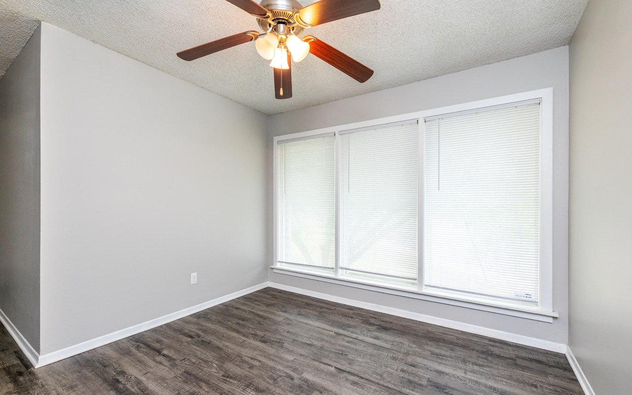 Emerald Hills Apartments Image 13