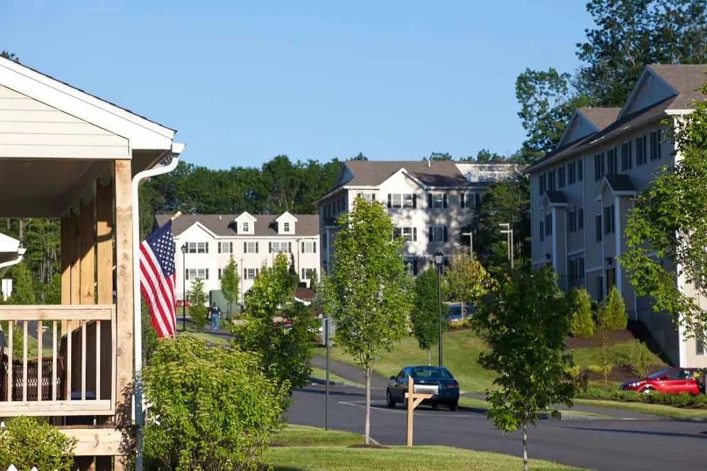 Redstone Apartments Image 6