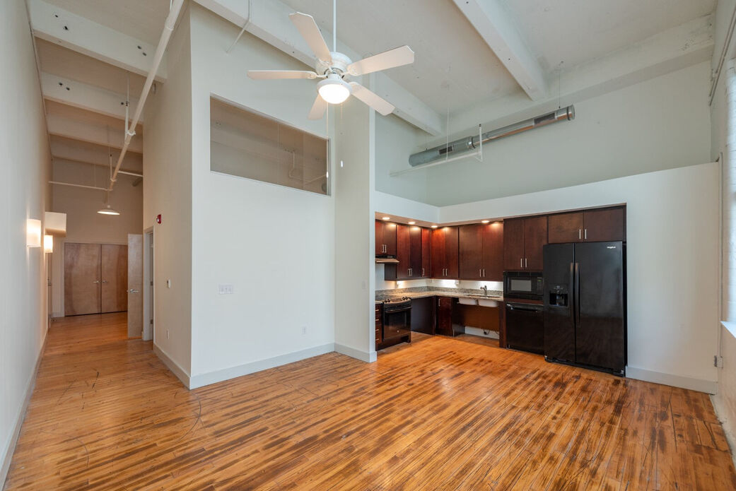 Petersburg ArtistSpace Lofts Image 20