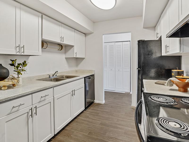 Mid Central Apartments Image 1