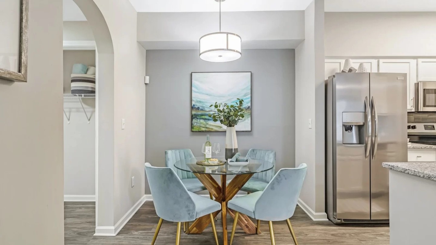 The Carlyle at Godley Station Apartment Homes Image 4