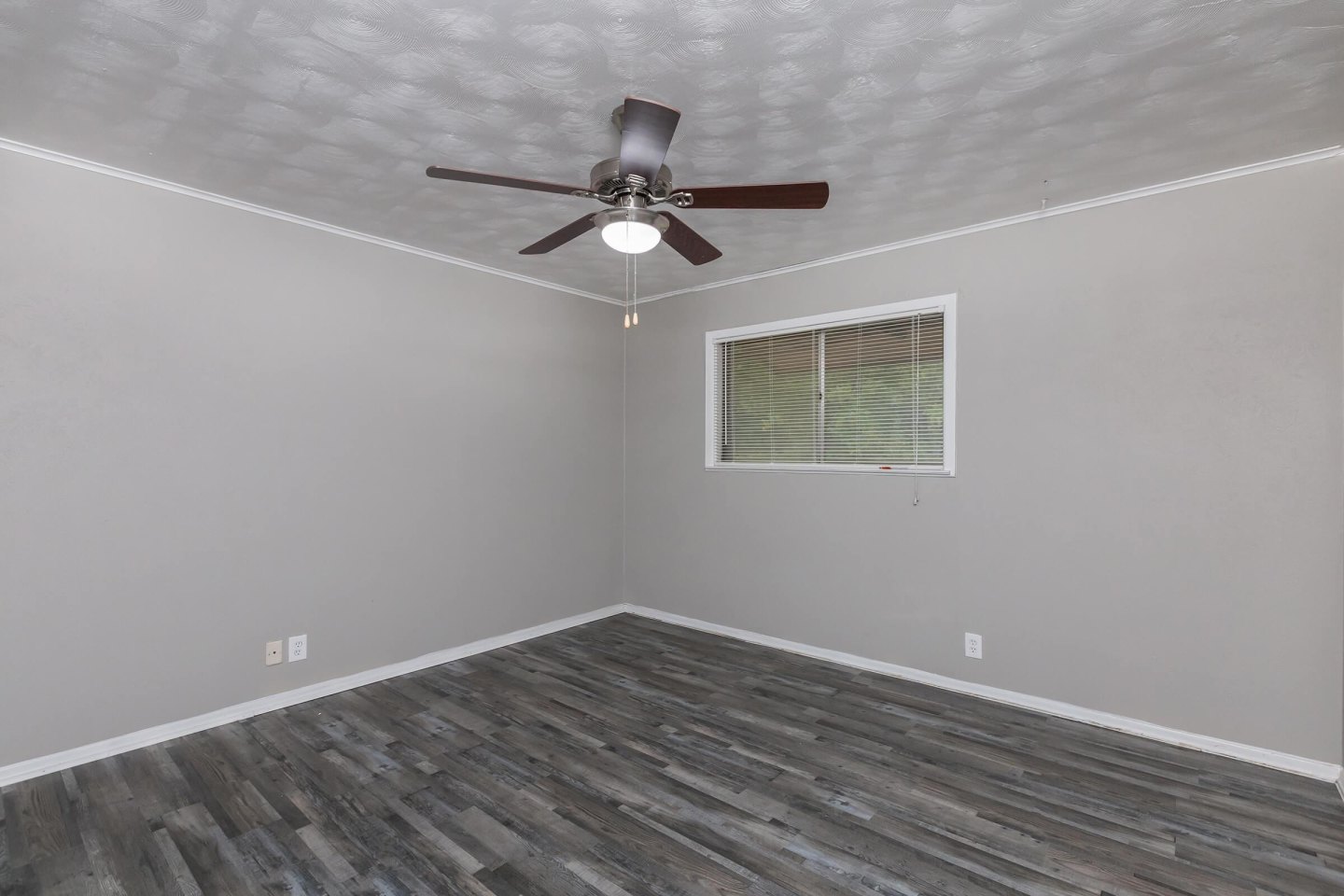 Brigadoon Apartments Image 11
