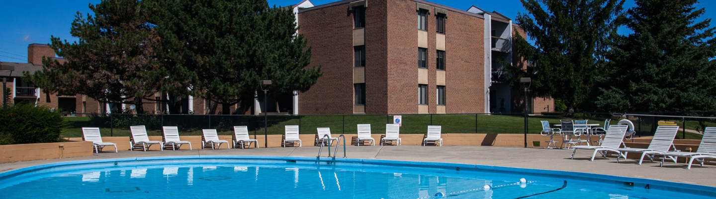 Park Plaza Apartments Image 3
