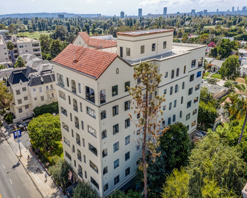 Hermoyne Apartments Image 46