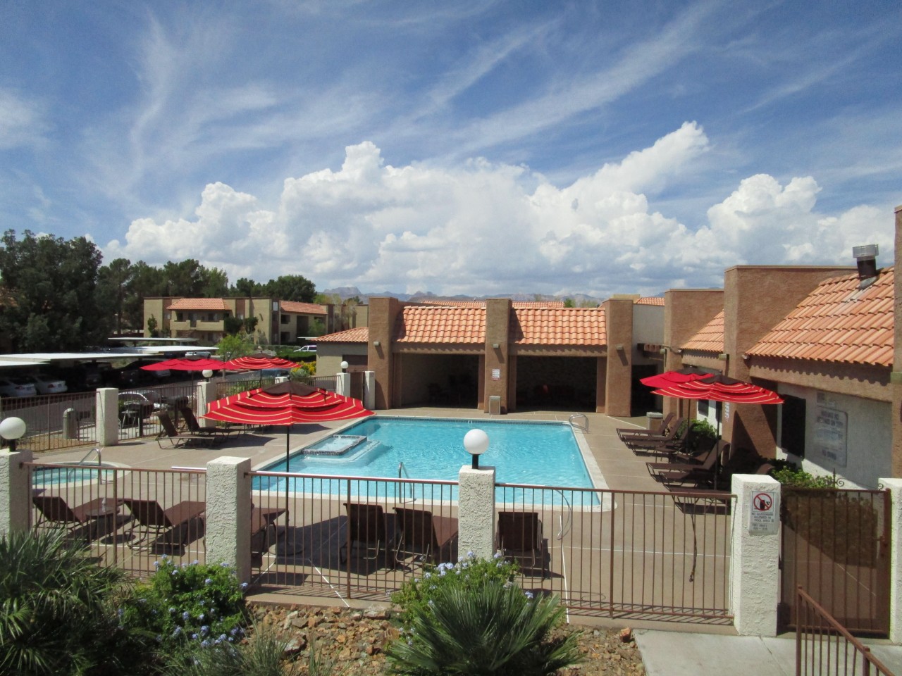 Summerhill Pointe Apartments Image 1