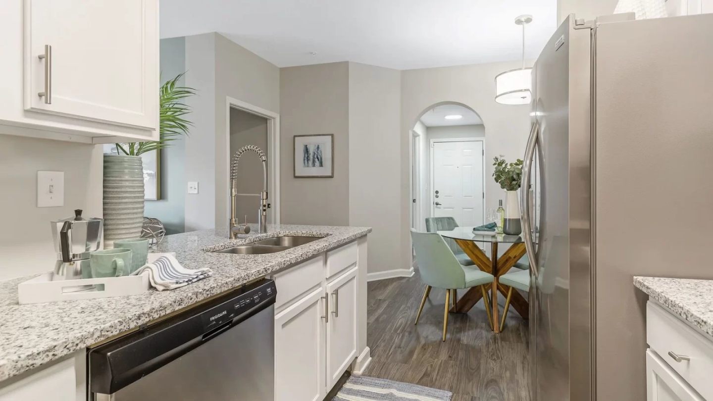 The Carlyle at Godley Station Apartment Homes Image 3