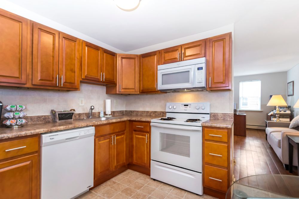Colony Arms Apartments Image 11