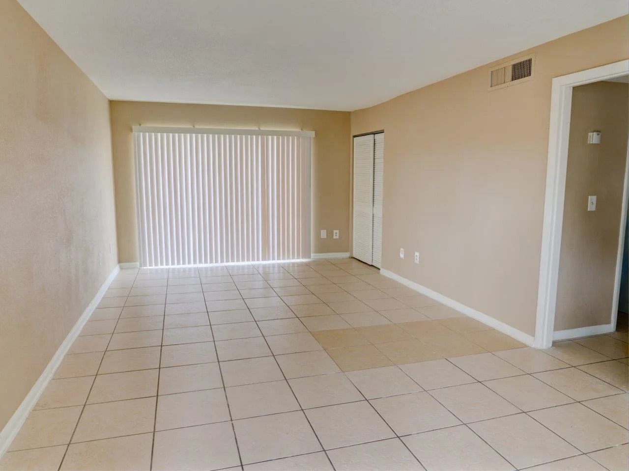 Hibiscus Place Image 2