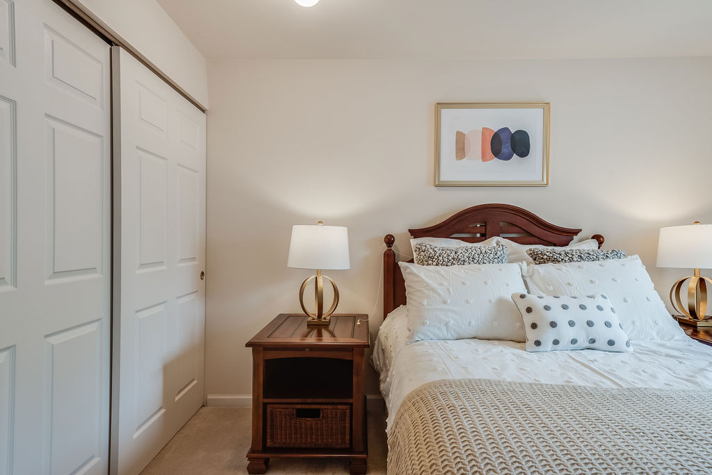 Elmhaven Manor - Senior Living Image 8