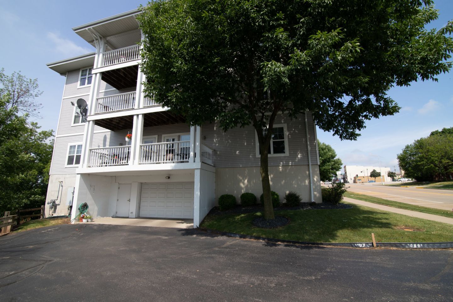 Canal Place - Senior Housing Image 9