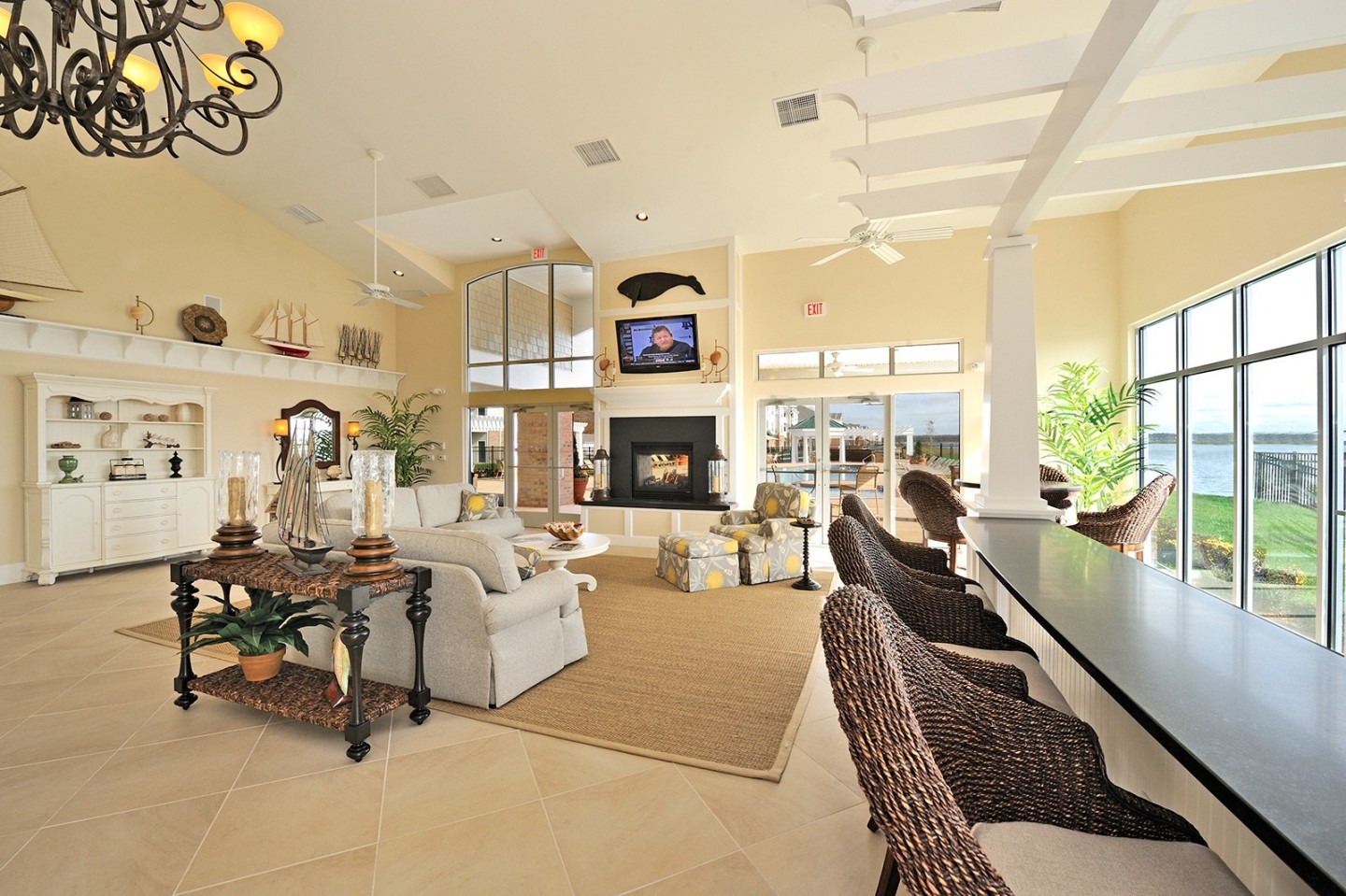 Tanglewood Lake Apartments Image 4