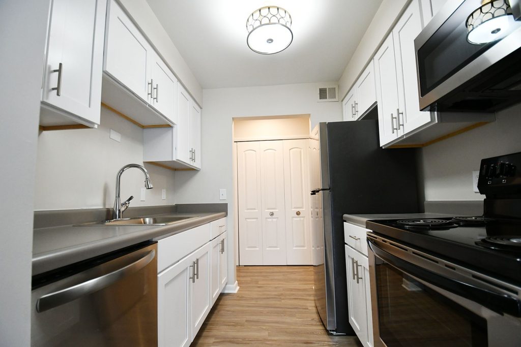 Georgian Manor Apartments Image 5