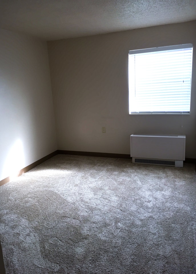 Rose Tower Apartments Image 4