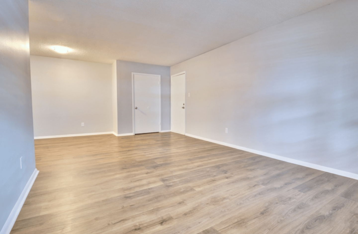 Aura Apartments Image 14