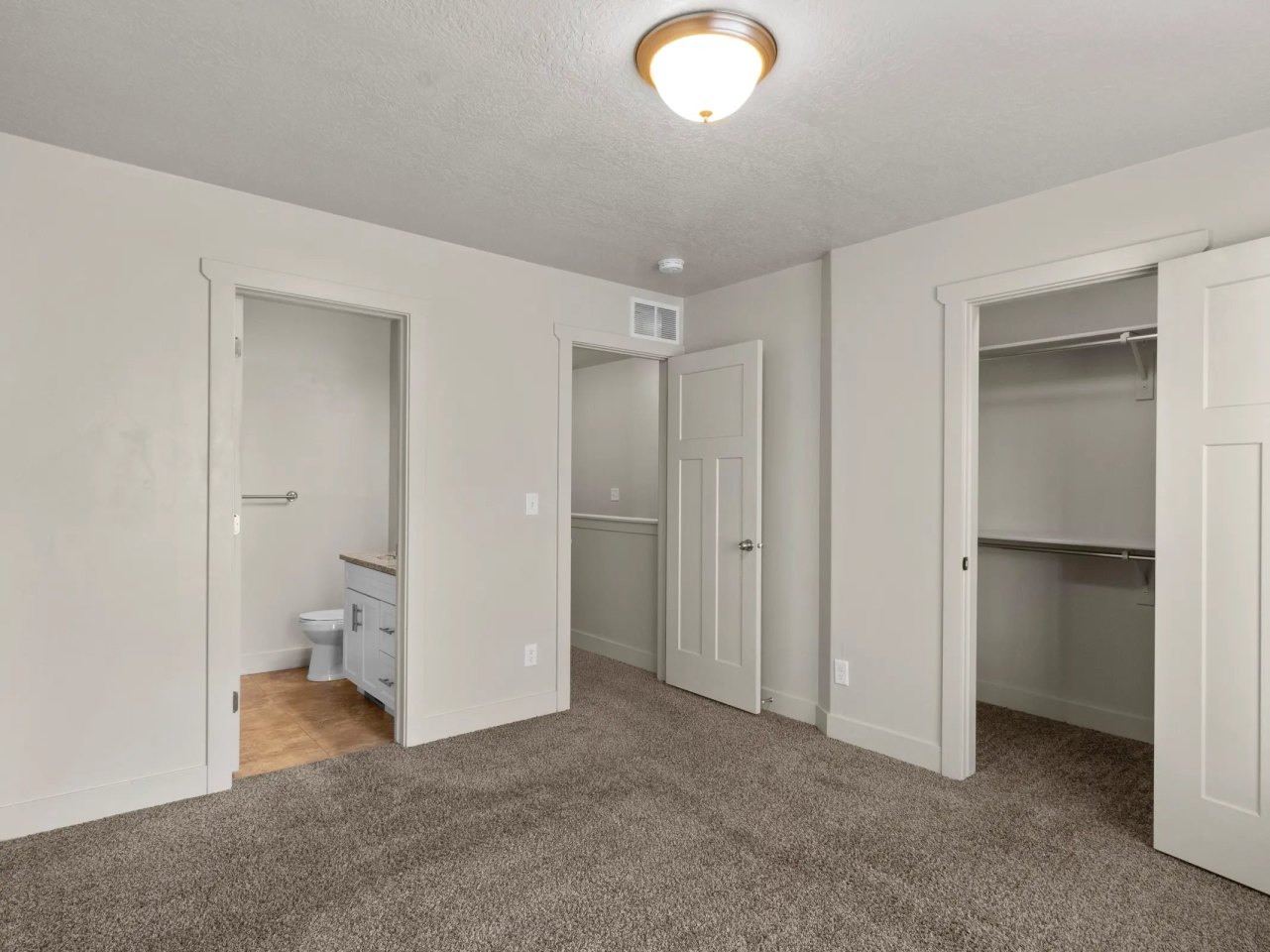South Ridge Townhomes Image 9