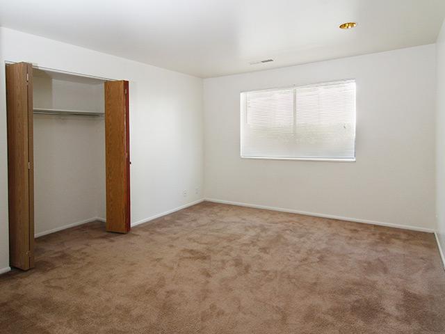 Eastbrook Apartments Image 2
