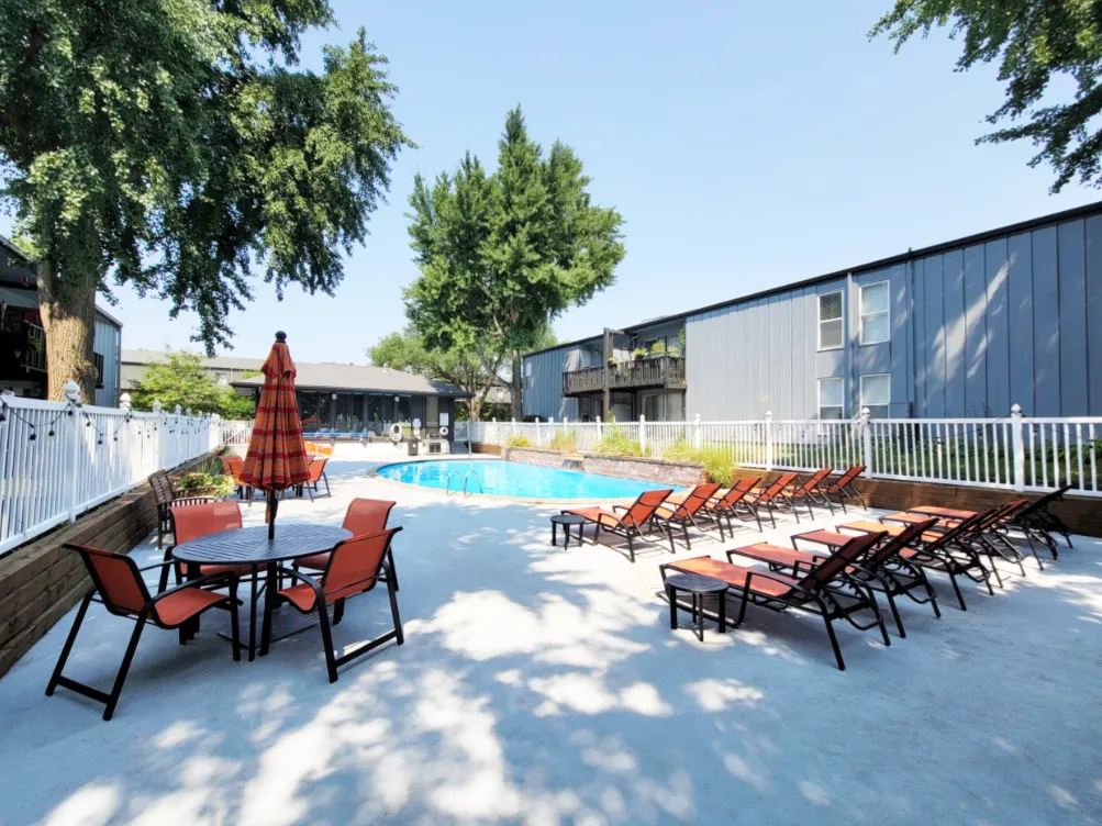 Tivoli Apartments Image 5