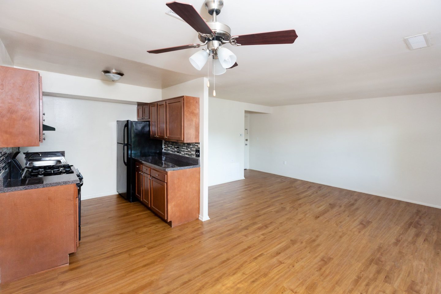 Park Terrace Apartments Image 2