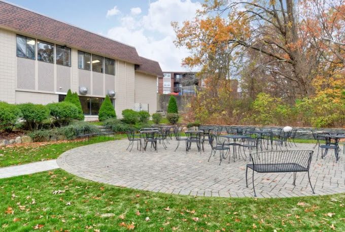 Tanglewood Village Image 20