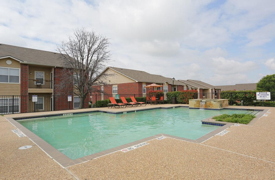 Stonebrook Village Apartments Image 2