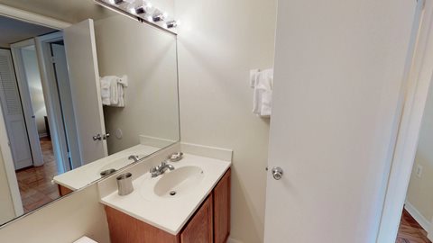 New Carrollton Woods Image 14