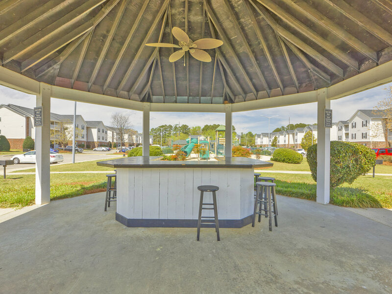Regency Apartments Image 9
