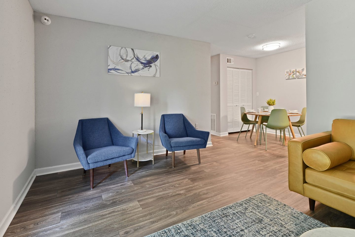 Premier Apartments Image 22