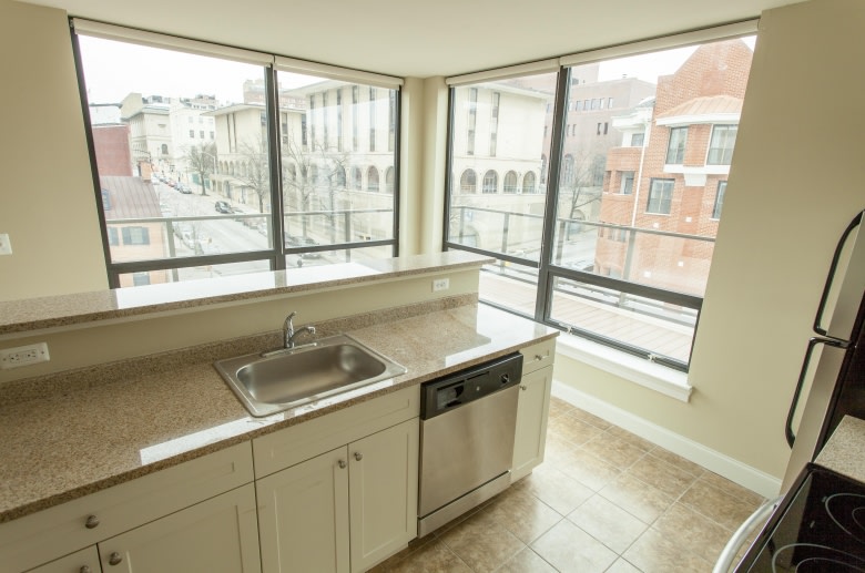 521 St Paul Street Image 10