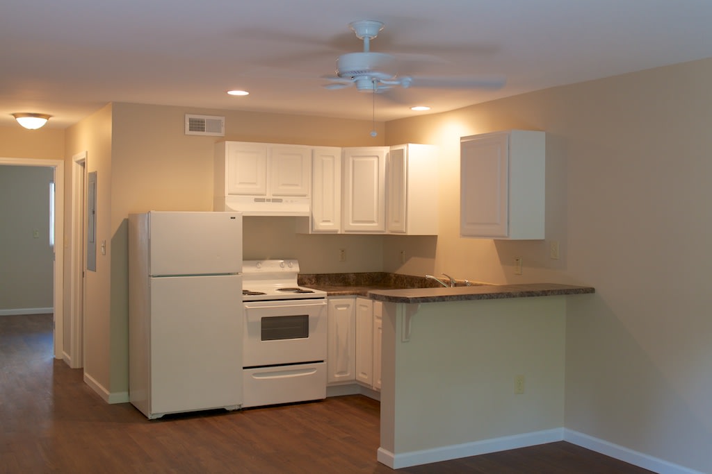 Highland Court Image 3