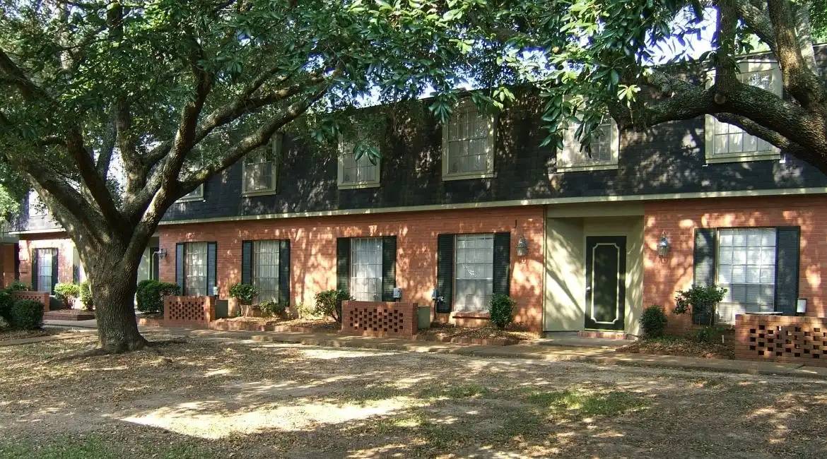 The Briars Apartments Image 2