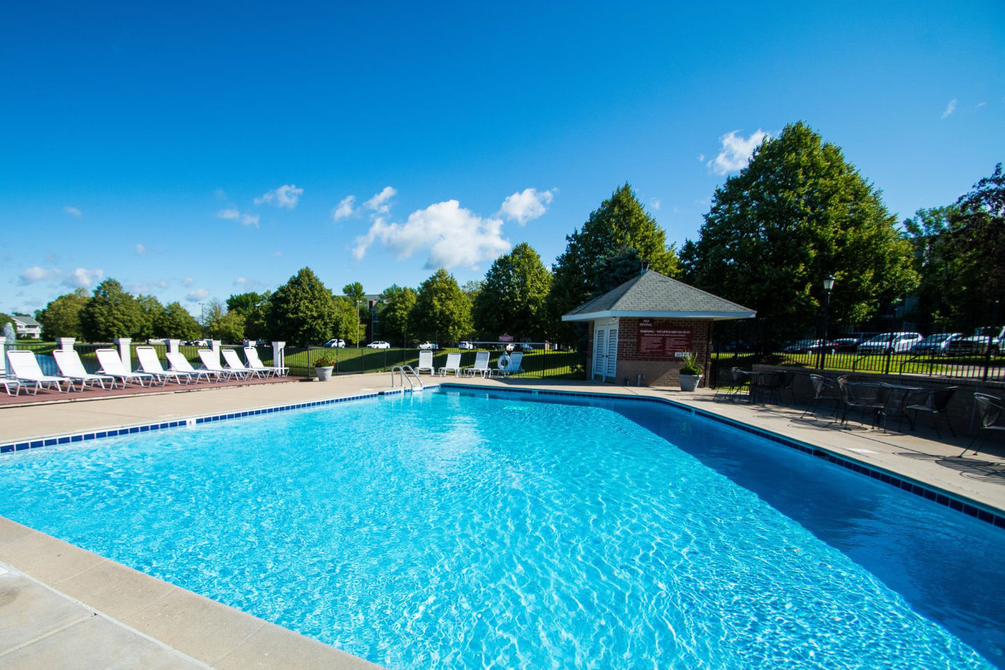 Lexington Apartments & Townhomes Image 12