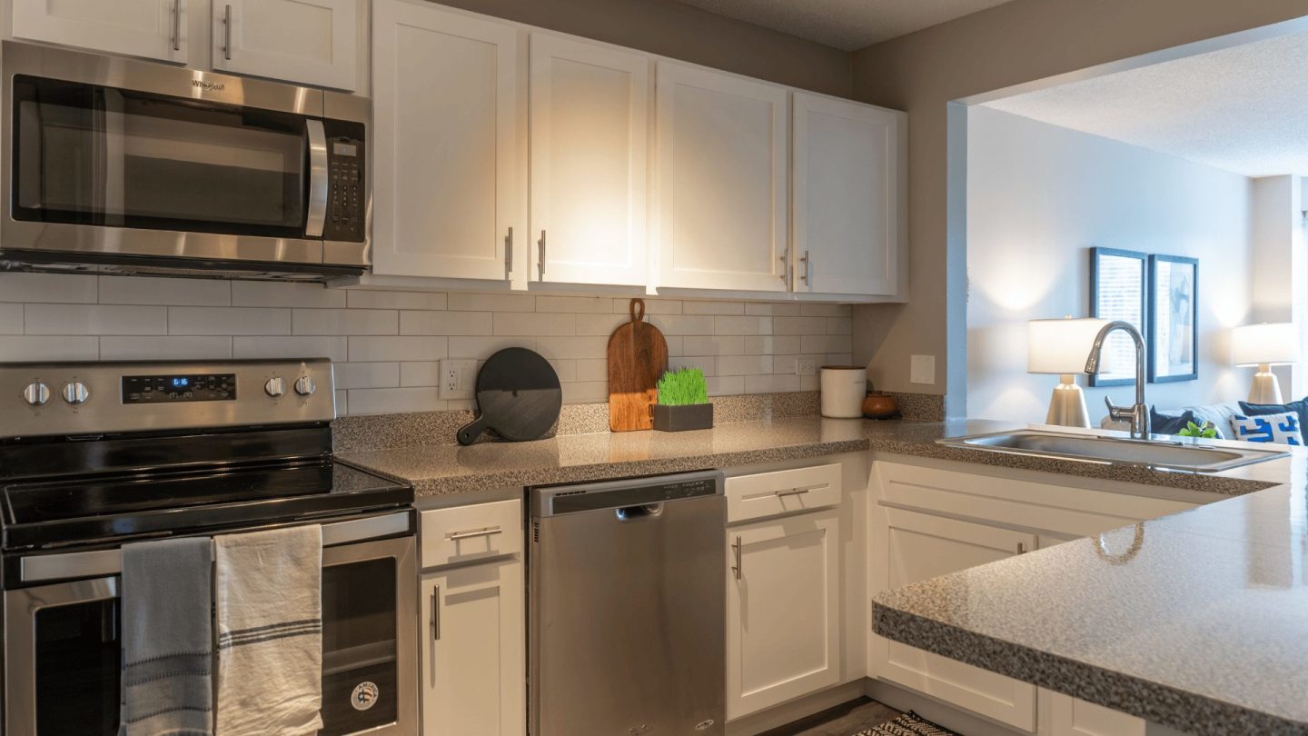 The Iroquois Club Apartments Image 4