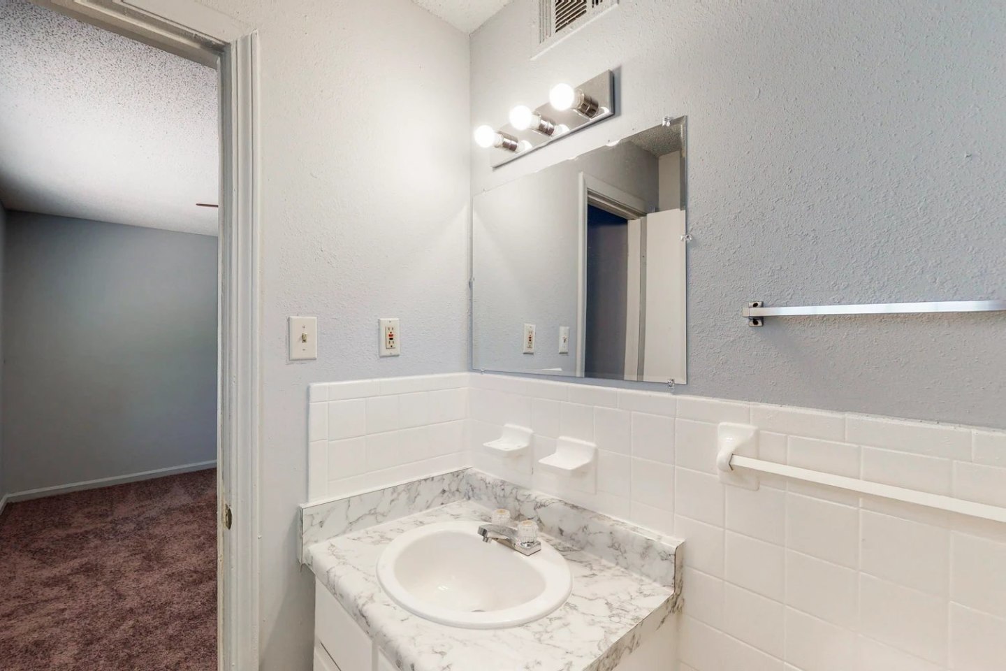 Luxe at Raleigh Apartments Image 23