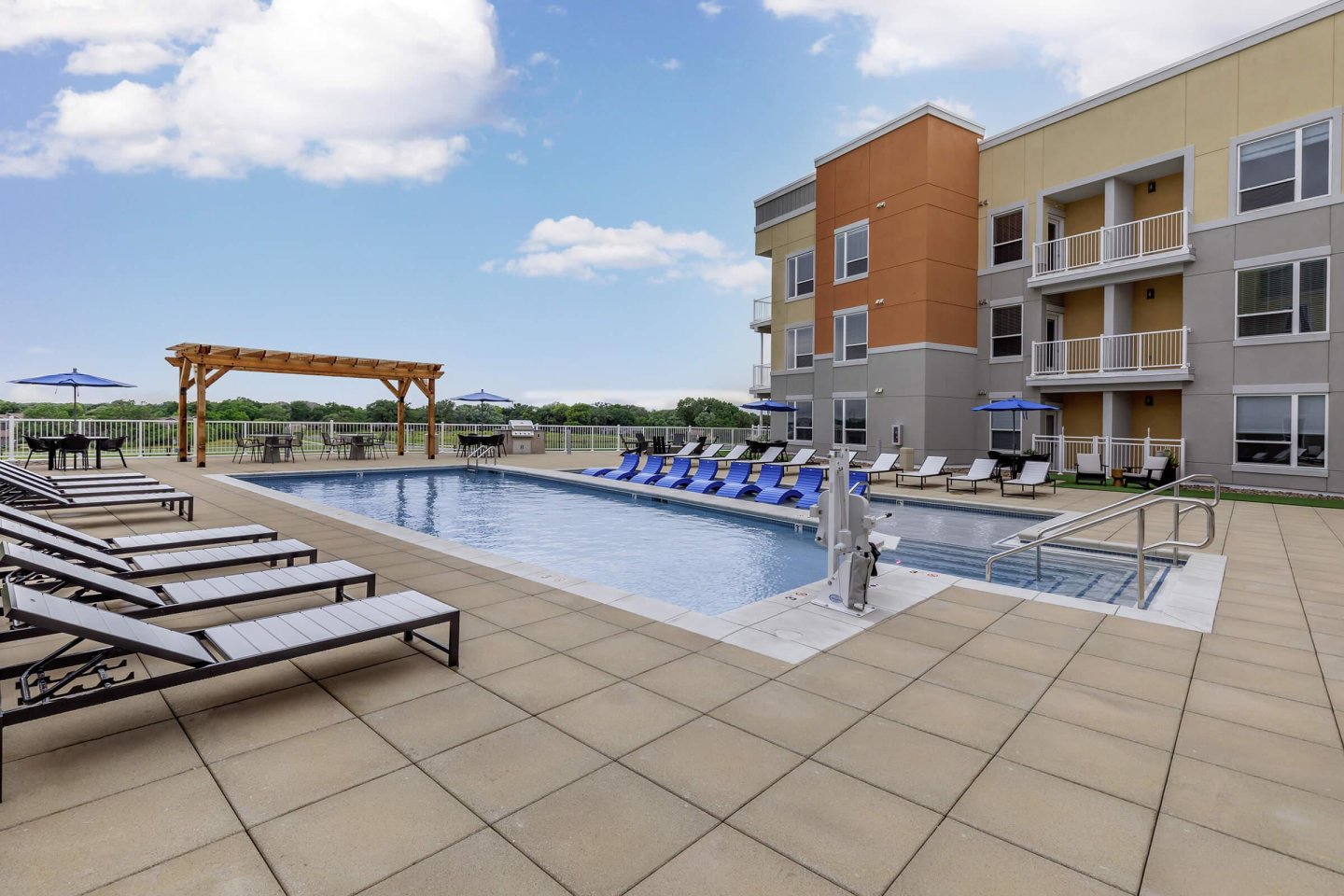 Skylofts at the Heritage Image 17