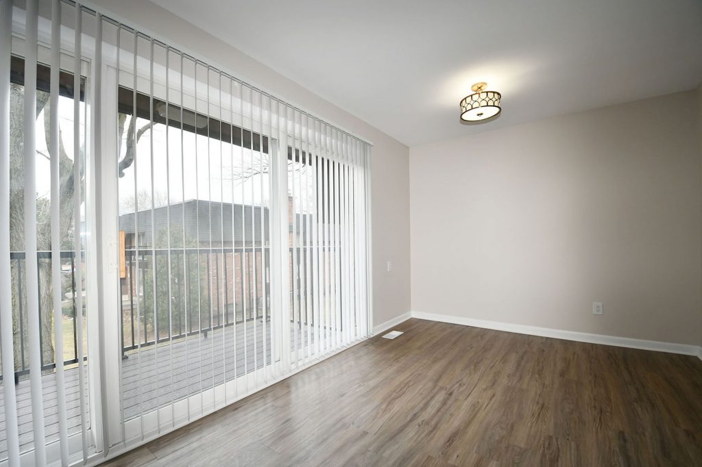 Regency Park Apartments Image 9