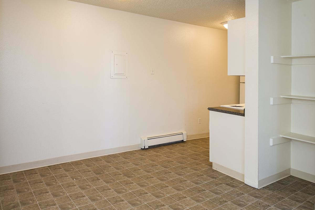 Skyview Condominiums Image 7