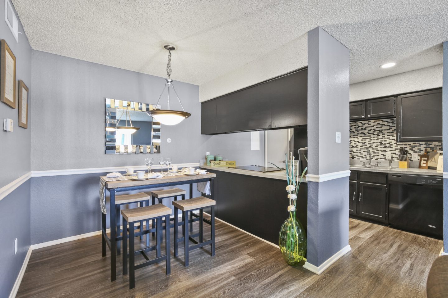 Oakwood Apartments Image 4