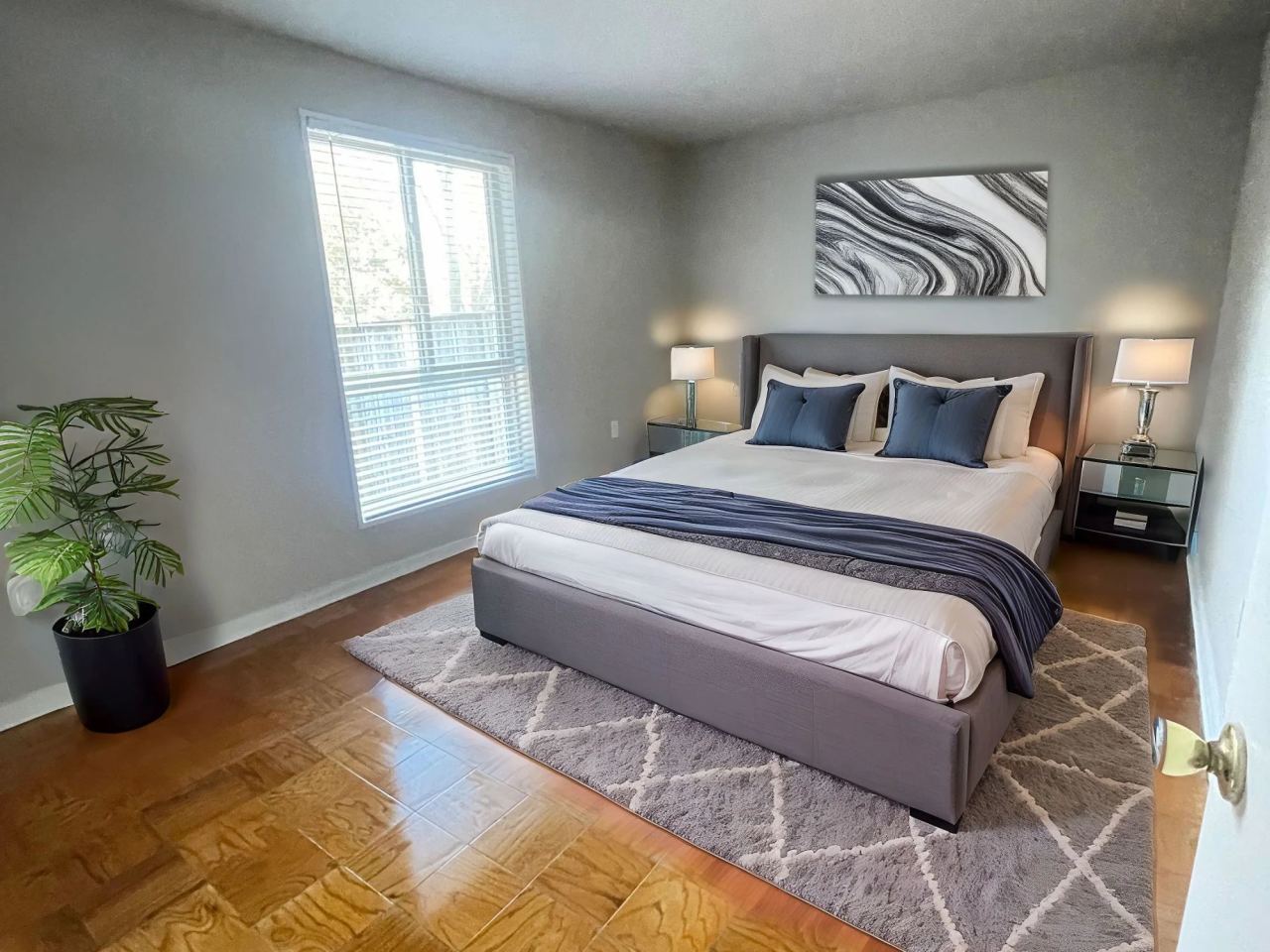 Towne Crest Apartments Image 11