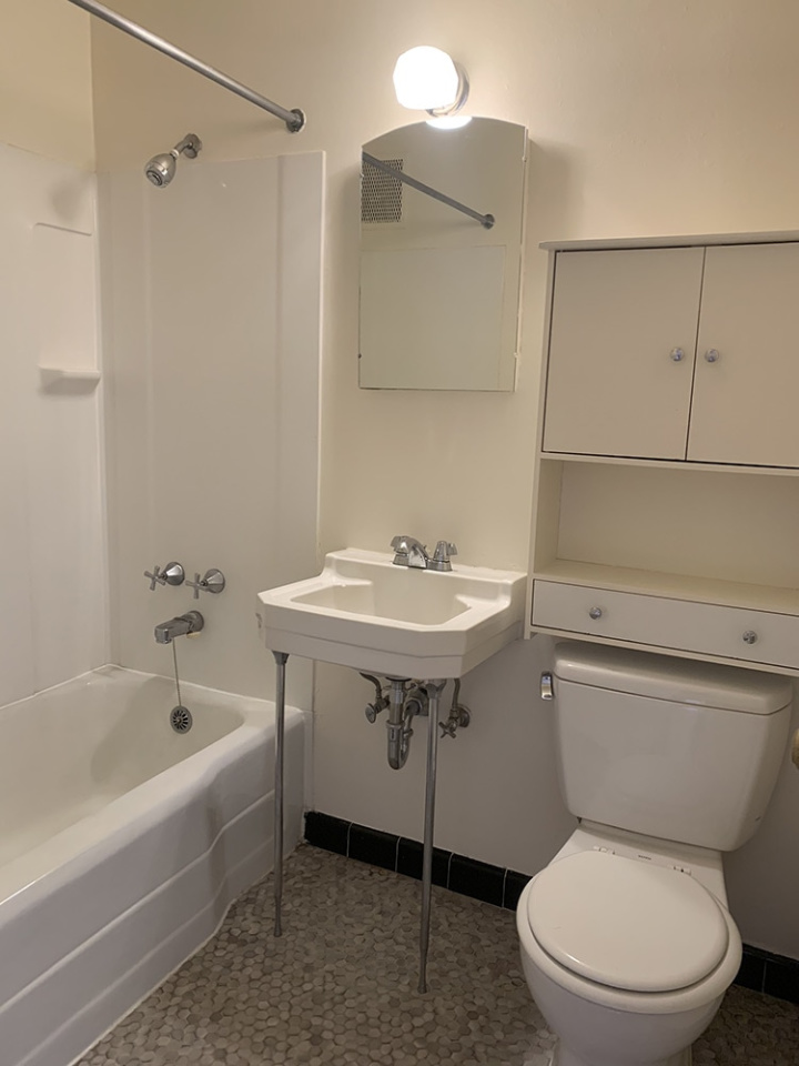 Green Lake Manor Image 5