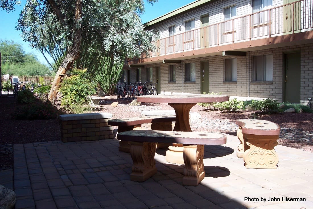 Mountain Plaza Image 20