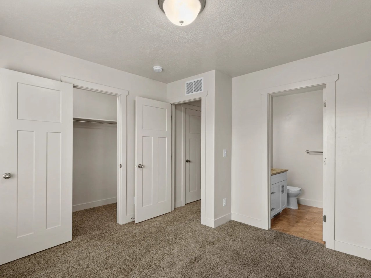 South Ridge Townhomes Image 8
