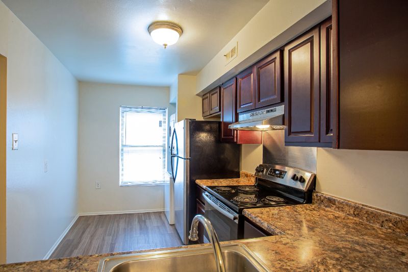 Stonington Court Image 7