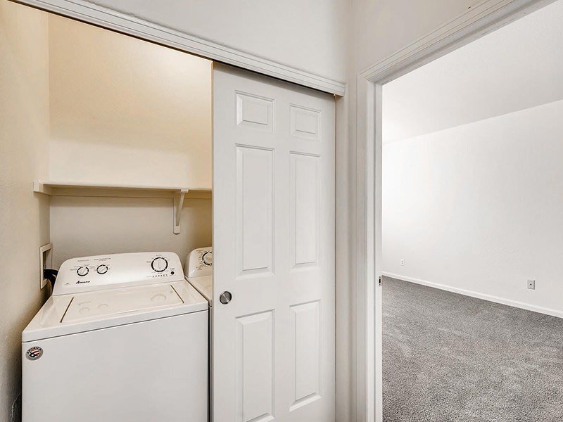 Allure Apartments Image 12