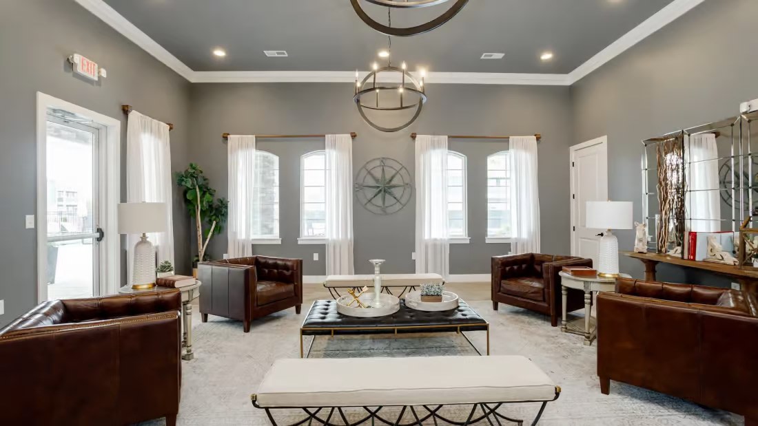 The Pointe at Five Oaks Apartments Image 13