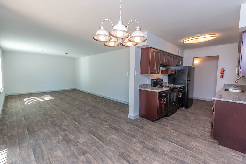 Glen Oaks Image 3