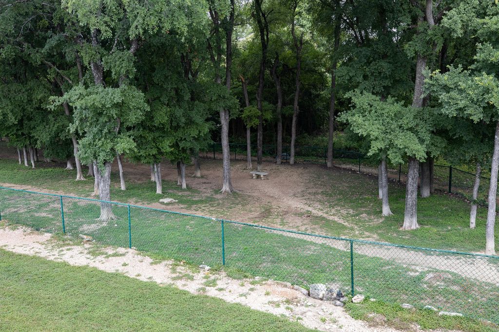 Crest Round Rock Image 23