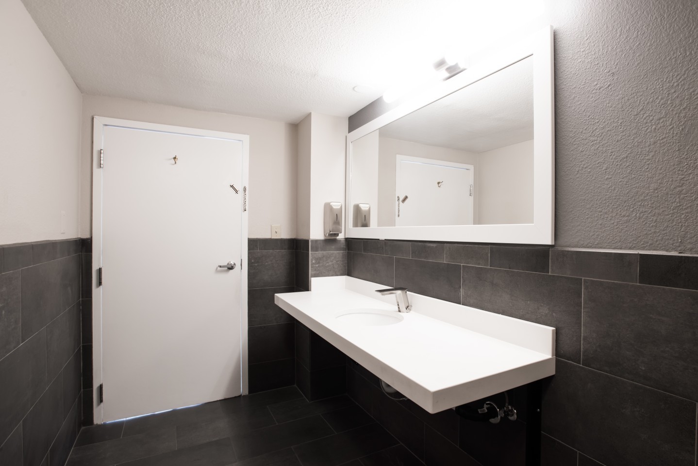 Whitney Young Manor Image 35