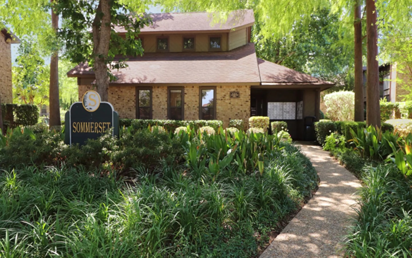 Sommerset Apartments Image 36