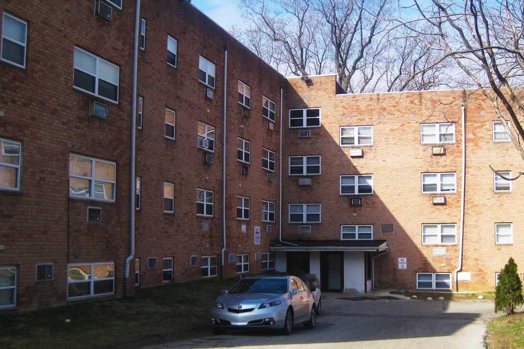 Fernrock Apartments Image 2