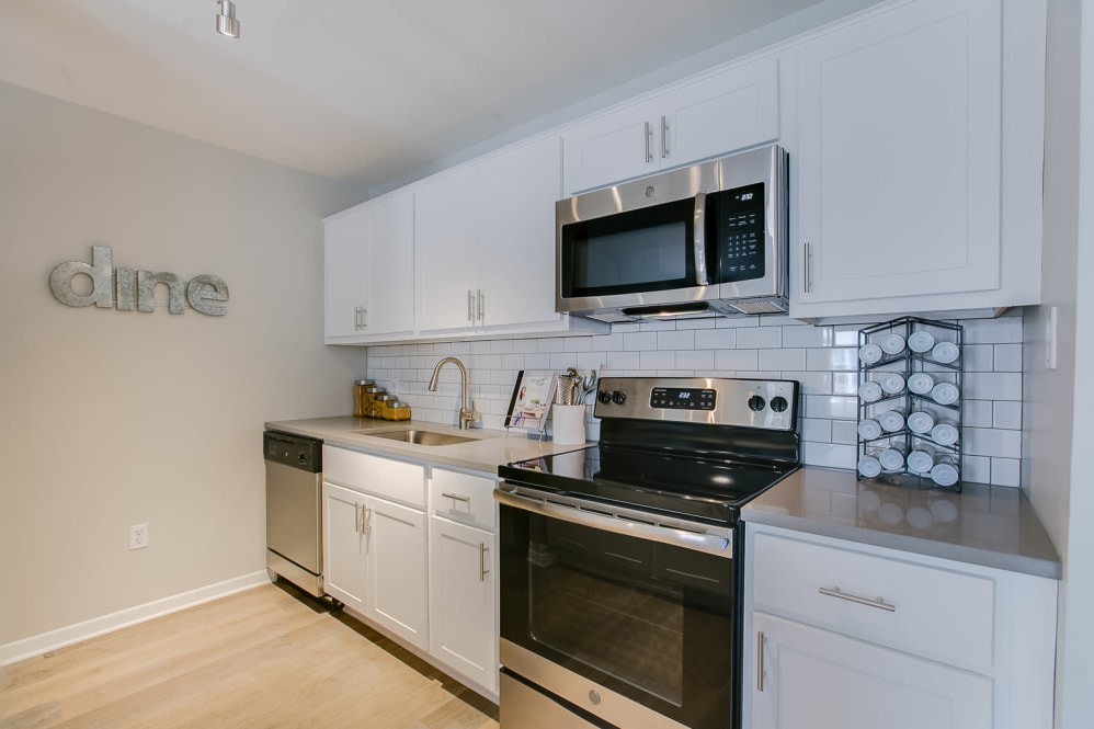 Loring Park Apartments Image 2